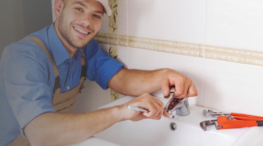 Local water heater installation in Lansing, MN